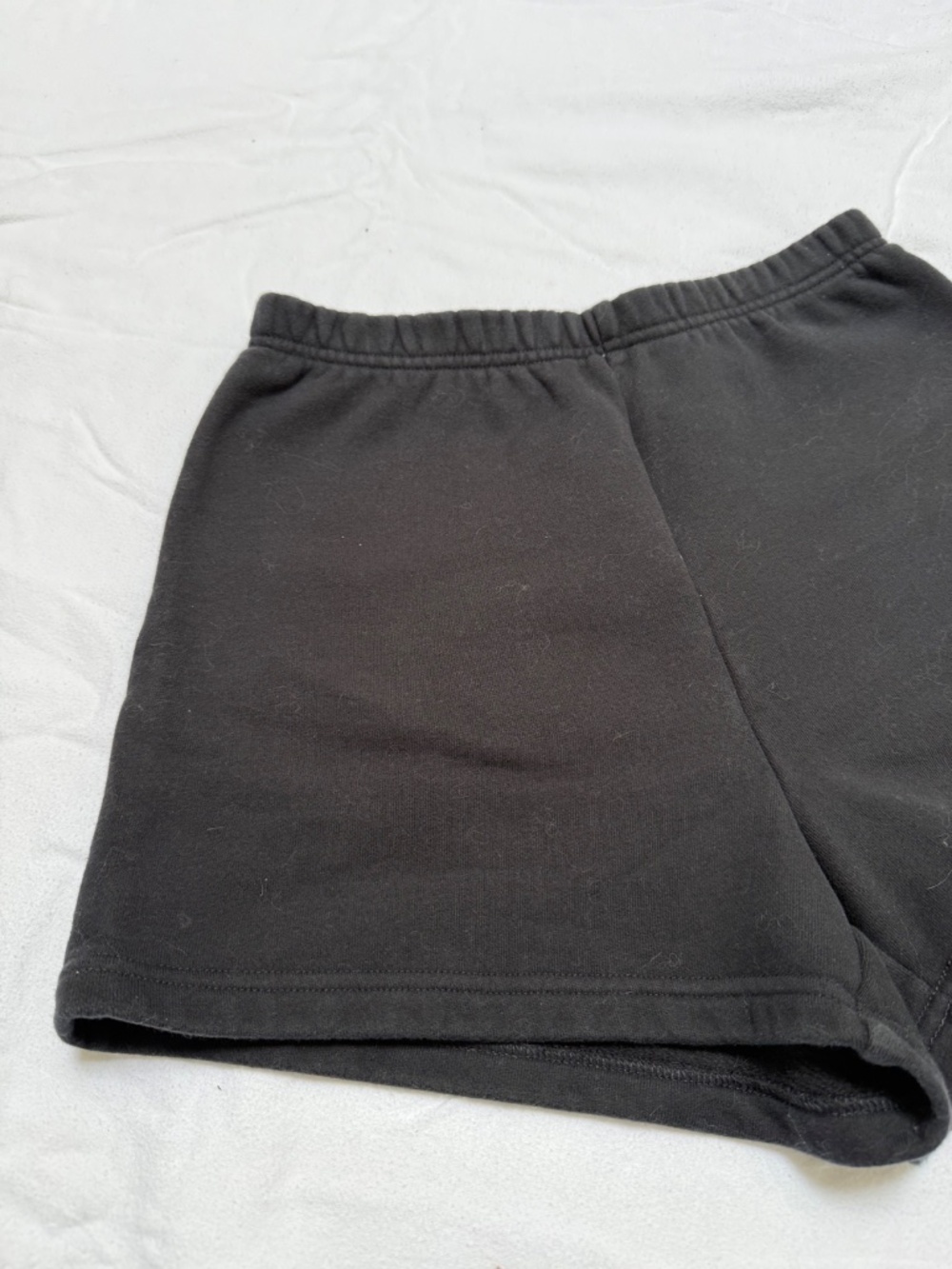 TNA Aritzia Sweatfleece Cozy Fleece Perfect 3' Mini Short black S